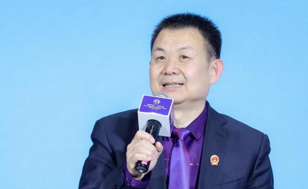 启迪国学文化大智慧 铸就人类文明新辉煌 ——国学名家李洪访谈录